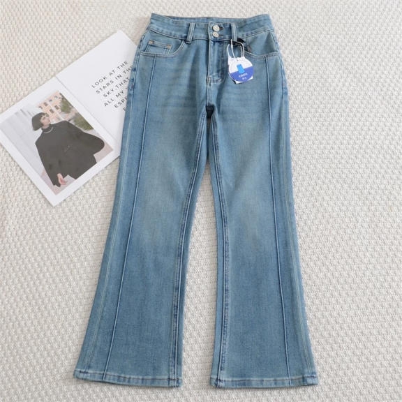 Women's Jeans Lot – Graffiti Print - Image 12