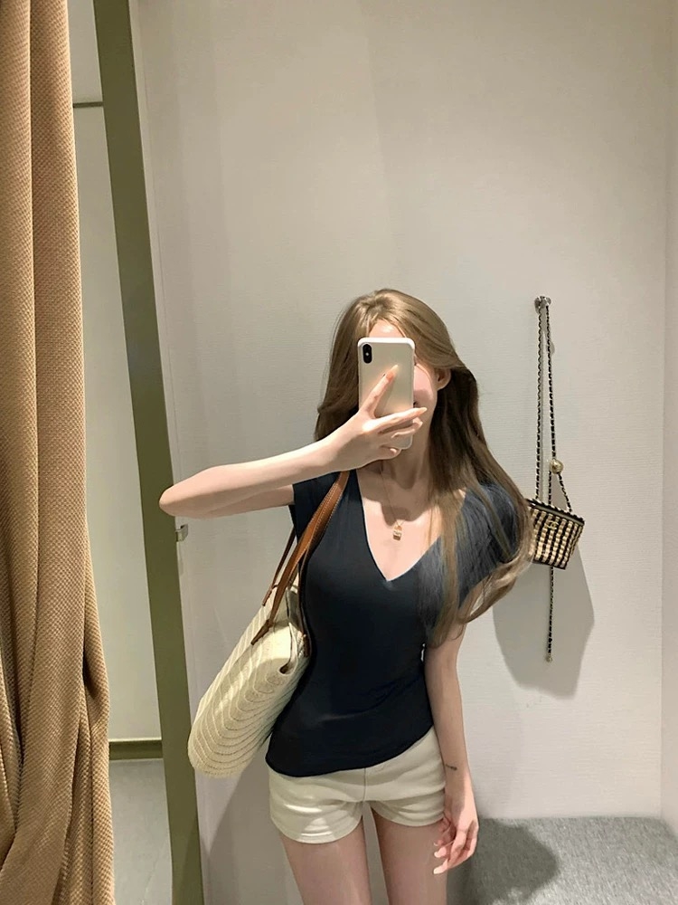 Women's T-shirt - Image 13