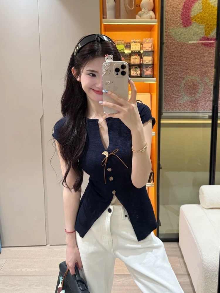 Women's T-shirt - Image 9