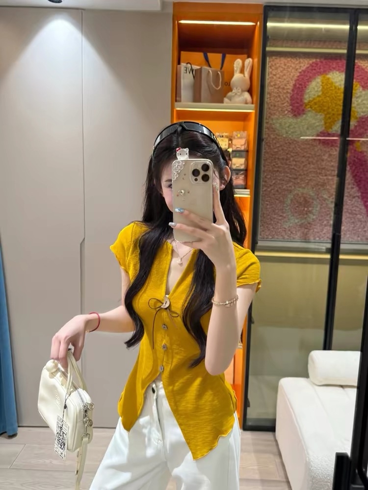 Women's T-shirt - Image 10